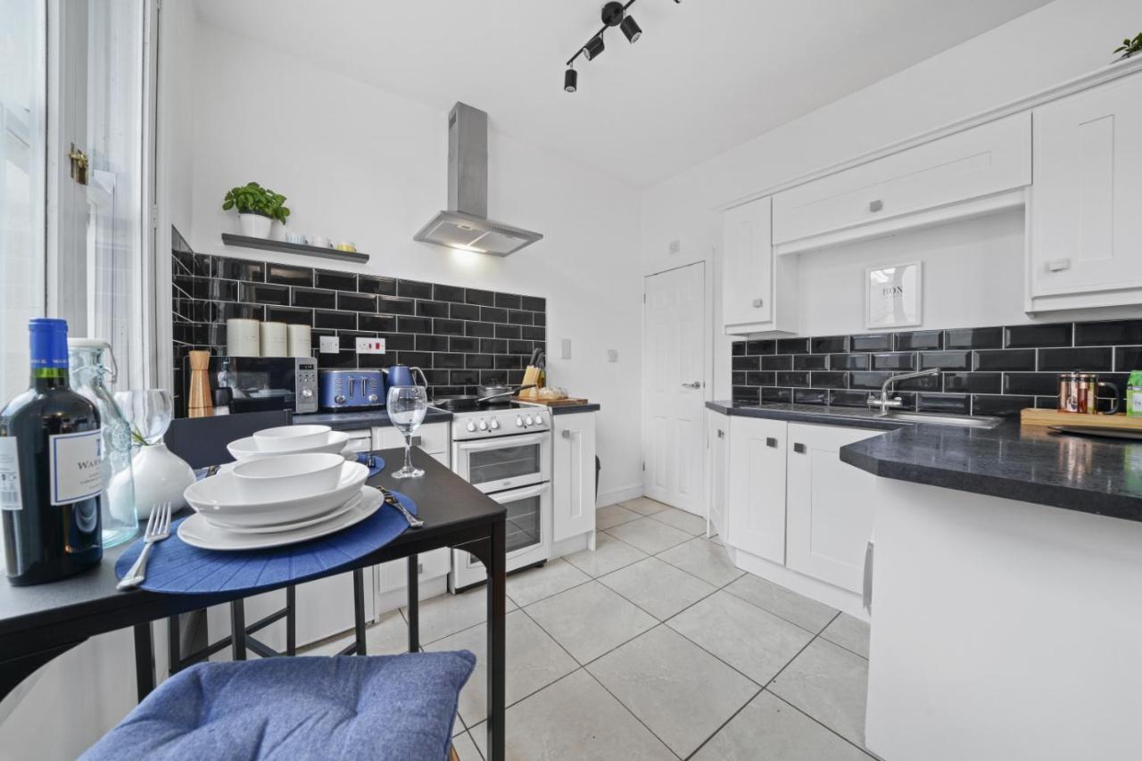Central Gem Of Leamington Spa - Sleeps 5 Lejlighed Eksteriør billede